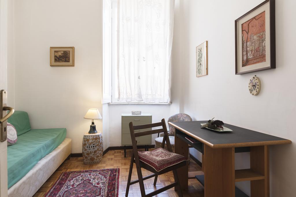 Flower'S Market Apartment - Charme Holidays Roma Exterior foto
