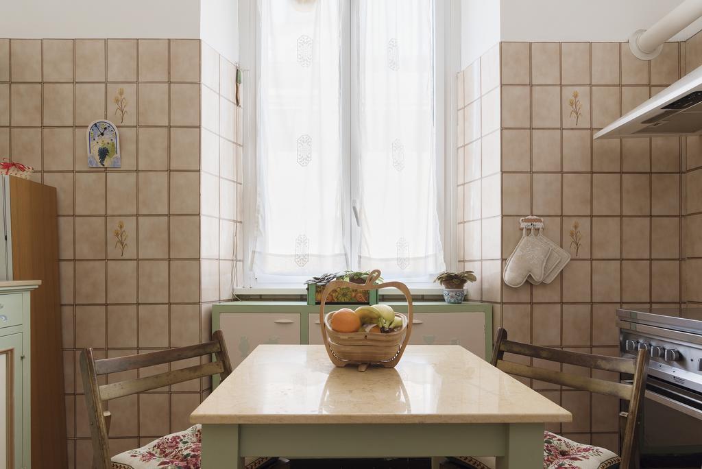 Flower'S Market Apartment - Charme Holidays Roma Exterior foto